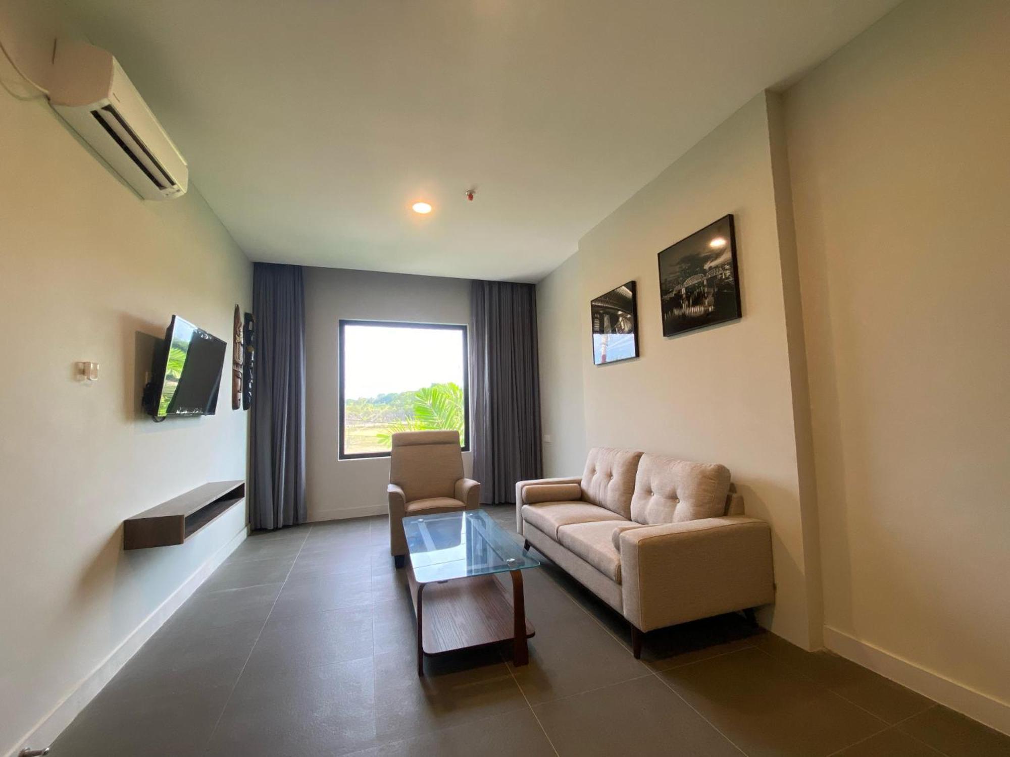 Onyx Hotel & Villa Tanjunguban Bagian luar foto