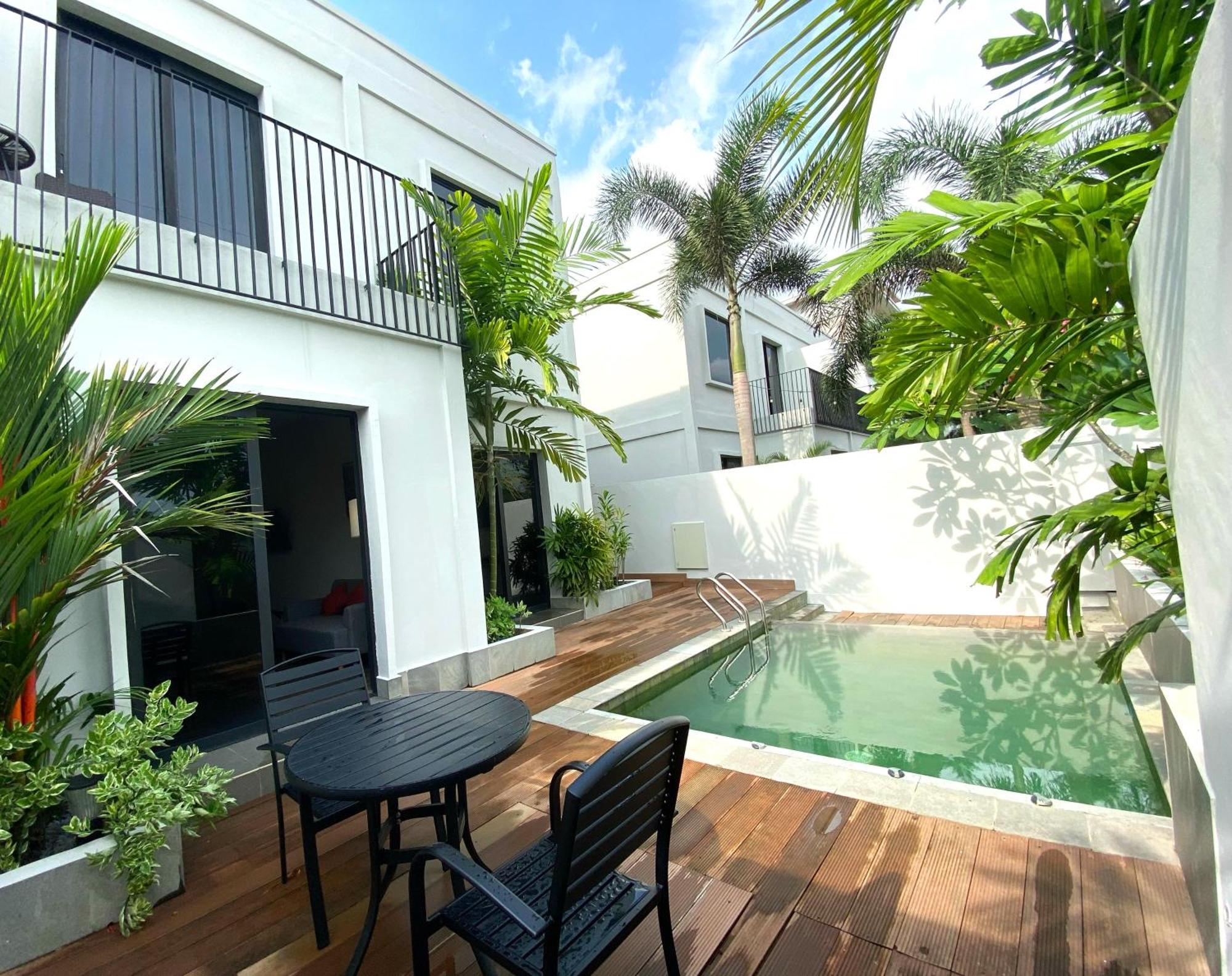 Onyx Hotel & Villa Tanjunguban Bagian luar foto