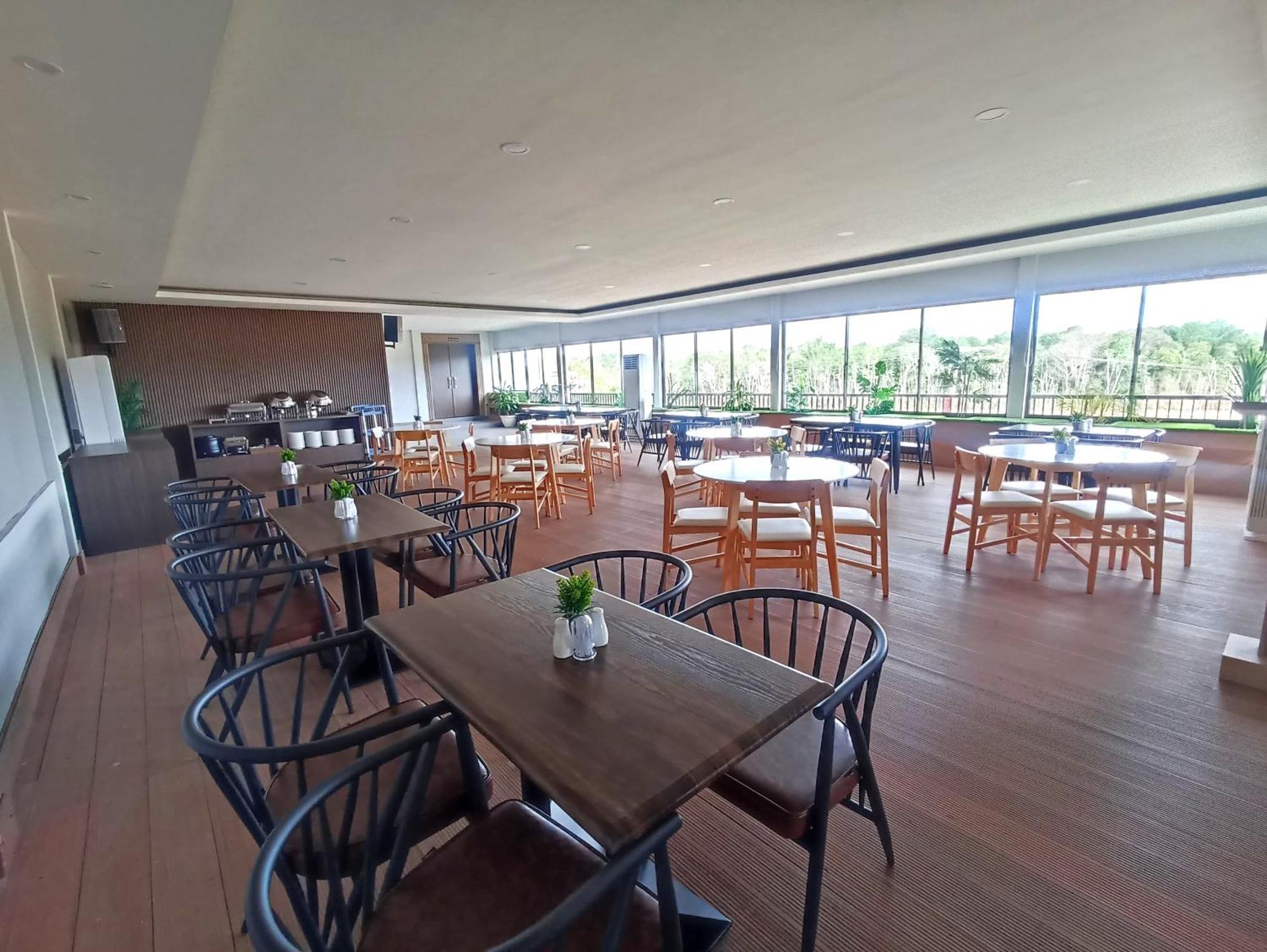 Onyx Hotel & Villa Tanjunguban Bagian luar foto
