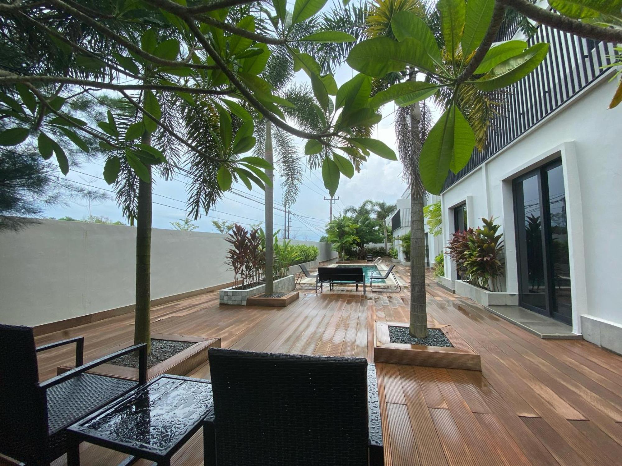 Onyx Hotel & Villa Tanjunguban Bagian luar foto